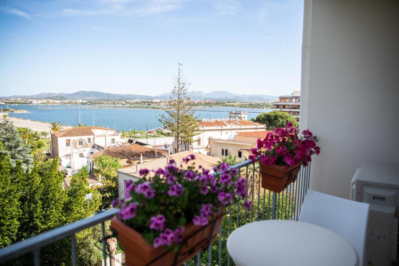 Antares Rooms And Suites Olbia Zewnętrze zdjęcie