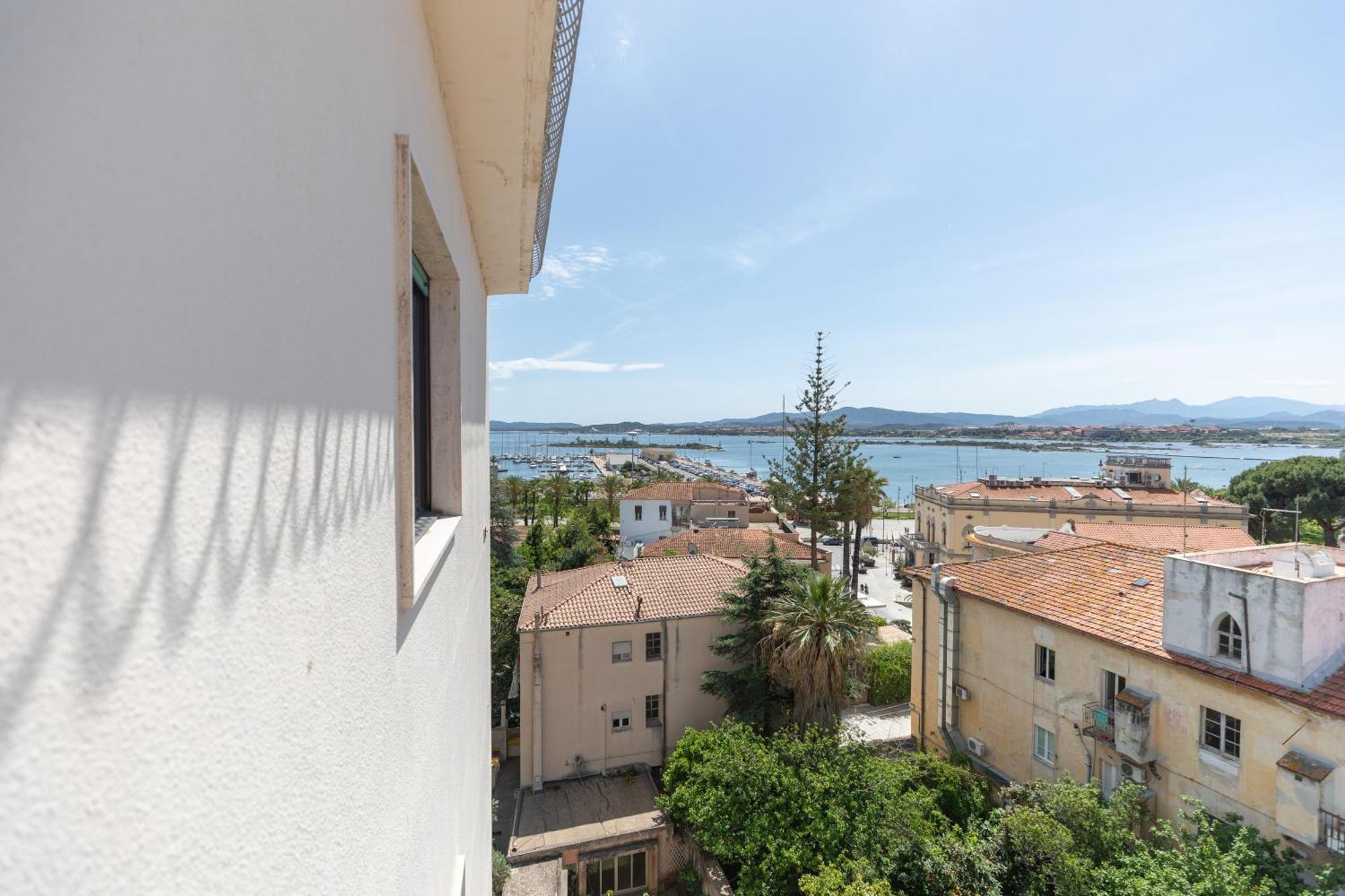 Antares Rooms And Suites Olbia Zewnętrze zdjęcie